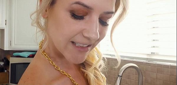  MommyBlowsBest - Stepmom Found My Dick Pic In My Phone